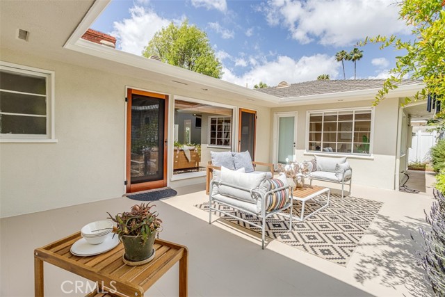 Detail Gallery Image 32 of 45 For 523 Meadows Dr., Glendale,  CA 91202 - 4 Beds | 4 Baths