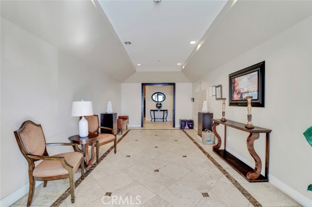 Detail Gallery Image 32 of 36 For 9049 Alcott St #204,  Los Angeles,  CA 90035 - 3 Beds | 2/1 Baths