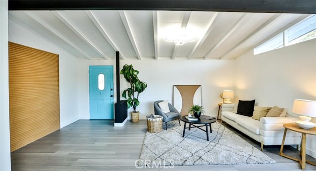 Detail Gallery Image 7 of 37 For 2540 W Picadilly Way, Anaheim,  CA 92801 - 3 Beds | 1/1 Baths