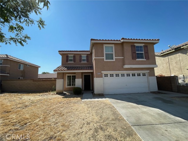 Detail Gallery Image 2 of 45 For 45135 Parkview Ln, Lancaster,  CA 93535 - 4 Beds | 3 Baths