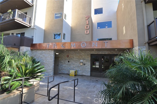 Detail Gallery Image 1 of 27 For 7100 Alvern St #312,  Los Angeles,  CA 90045 - 2 Beds | 2 Baths