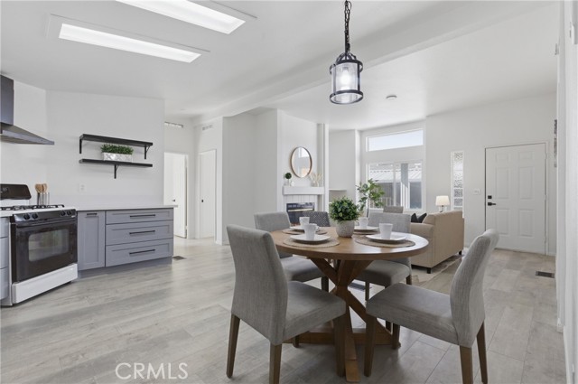 Detail Gallery Image 10 of 55 For 4901 Green River #153,  Corona,  CA 92878 - 3 Beds | 2 Baths