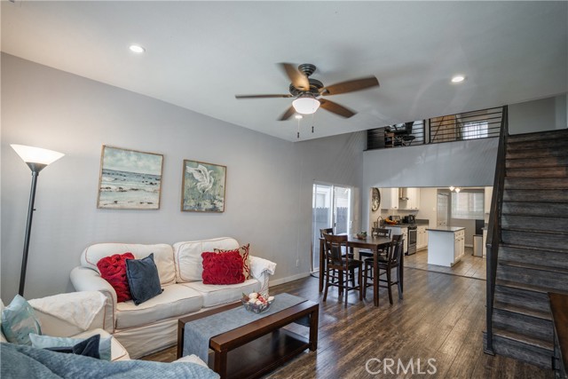 Detail Gallery Image 17 of 29 For 416 Lime, Long Beach,  CA 90802 - – Beds | – Baths