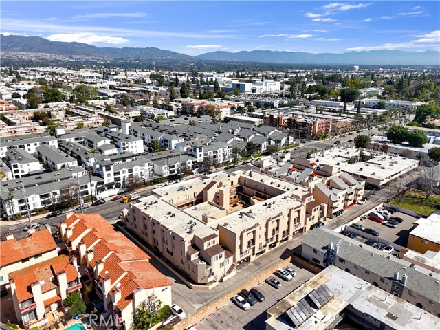 Detail Gallery Image 46 of 50 For 21040 Parthenia #25,  Canoga Park,  CA 91304 - 2 Beds | 2/1 Baths