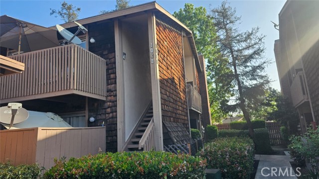 1008 Cabrillo Park, Santa Ana CA: https://media.crmls.org/medias/d90174aa-5c4d-43c9-8adf-807e4ba58b42.jpg
