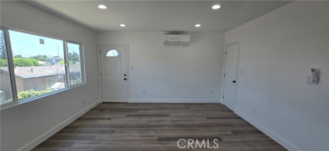 Detail Gallery Image 3 of 18 For 835 E 92nd St #4,  Los Angeles,  CA 90002 - 2 Beds | 1 Baths