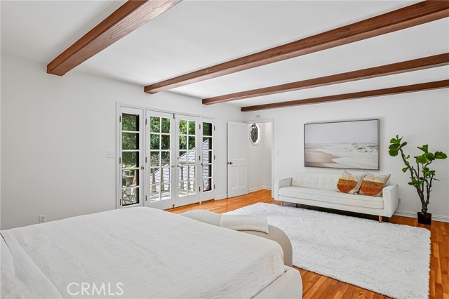 3975 Van Noord Avenue, Studio City CA: https://media.crmls.org/medias/d9027257-fd24-4bfd-a0ce-765de241a833.jpg