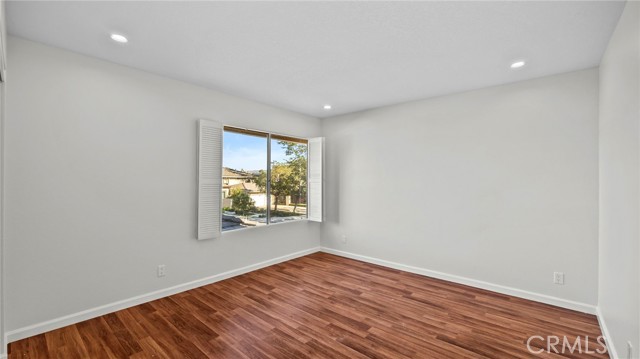 Detail Gallery Image 10 of 17 For 7 Rue Biarritz, Newport Beach,  CA 92660 - 3 Beds | 2/1 Baths