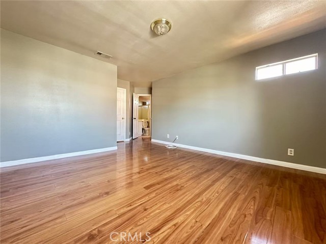 Detail Gallery Image 5 of 13 For 920 N Unruh Ave, La Puente,  CA 91744 - 3 Beds | 2/1 Baths