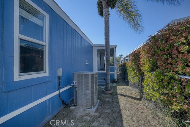 Detail Gallery Image 5 of 40 For 4616 North River Rd #8,  Oceanside,  CA 92057 - 3 Beds | 2 Baths
