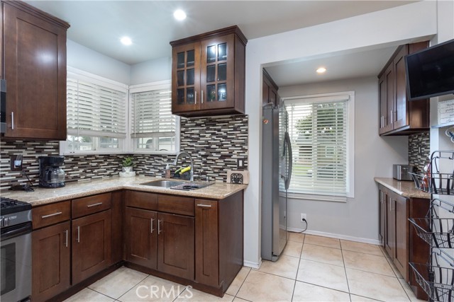 Detail Gallery Image 8 of 28 For 7412 Lindsey Ave., Pico Rivera,  CA 90660 - 2 Beds | 1 Baths