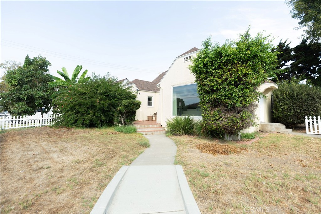 MLS #OC25221176 image #37