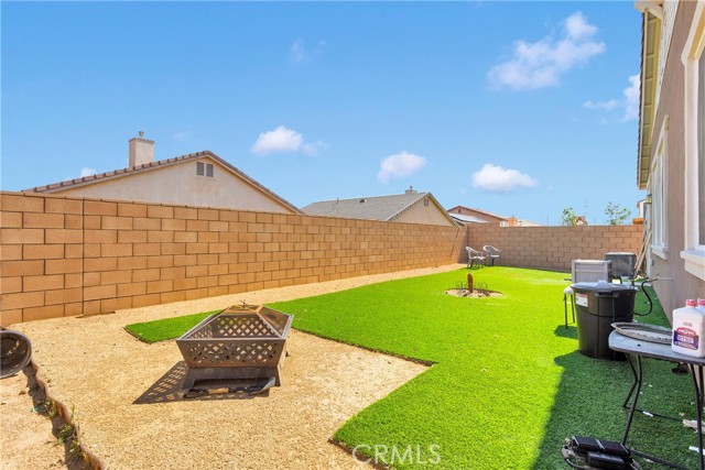 12628 Ojo Caliente Street, Victorville CA: https://media.crmls.org/medias/d90588e6-d9f4-46de-bf9b-e34c60b4a589.jpg