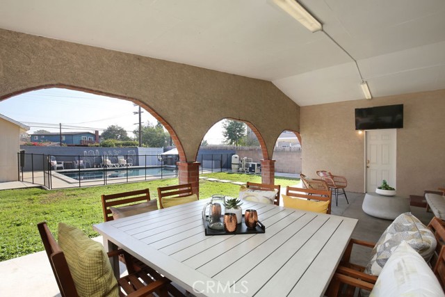 Detail Gallery Image 26 of 41 For 5024 N Bentree Cir, Long Beach,  CA 90807 - 4 Beds | 2 Baths