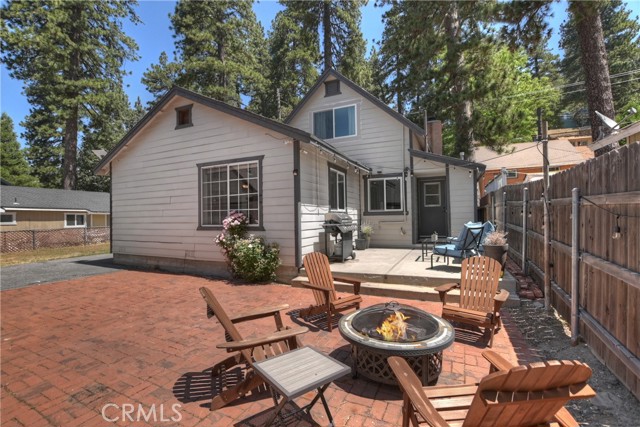 22989 Pine Lane, Crestline CA: https://media.crmls.org/medias/d906829d-6ead-4898-ad9e-e4a85043a3df.jpg