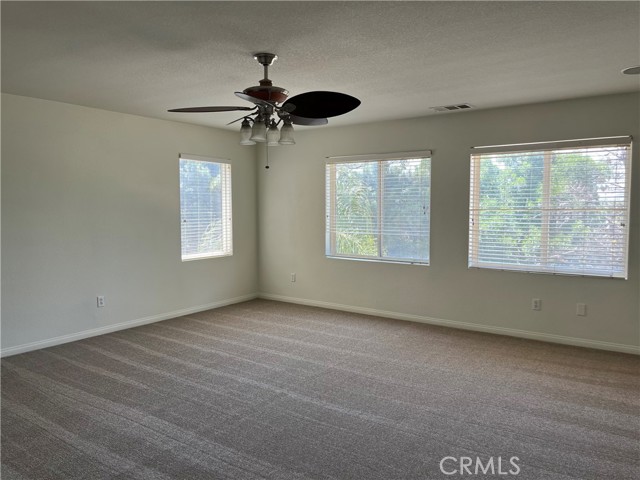 1483 Midnight Sun Drive, Beaumont CA: https://media.crmls.org/medias/d9068e4c-1a5f-4f44-9964-c710c6f629a7.jpg