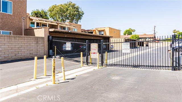 13722 Red Hill Avenue, Tustin CA: https://media.crmls.org/medias/d906d029-0799-416c-9828-51082e88773c.jpg