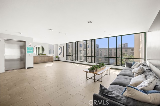 Detail Gallery Image 8 of 15 For 2402 Nolita, Irvine,  CA 92612 - 3 Beds | 3 Baths