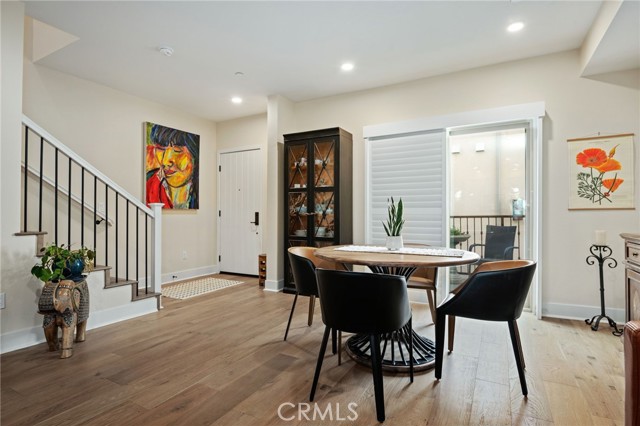 Detail Gallery Image 9 of 27 For 44 Coronado St #202,  Ventura,  CA 93001 - 2 Beds | 2/1 Baths