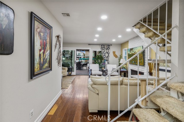 21778 Tahoe Lane, Lake Forest CA: https://media.crmls.org/medias/d90938af-b164-4ba8-b6aa-5ecbf637a225.jpg