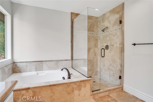 19900 Mariposa Creek Way Way, Porter Ranch CA: https://media.crmls.org/medias/d9094995-56ff-413f-b019-98ef570e4e88.jpg