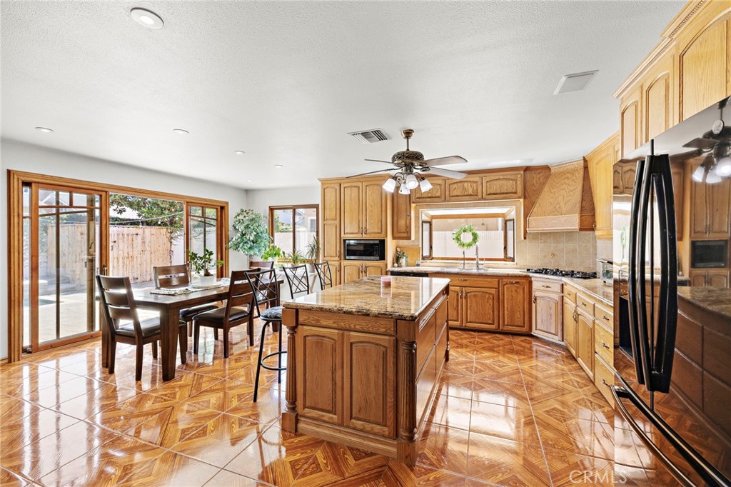 D9097e74 53c8 4b07 82c7 1f6696f69459