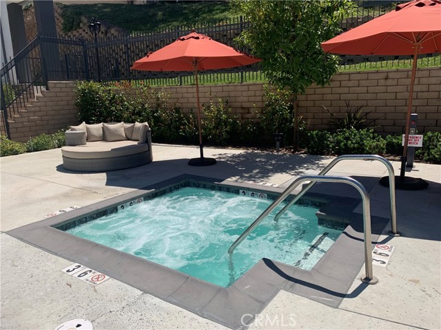 5 Brookline Avenue, Phillips Ranch CA: https://media.crmls.org/medias/d9098d9c-8d09-4cc0-8efb-7a373107848b.jpg