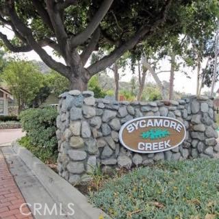 22081 Broken Bow Drive, Lake Forest CA: https://media.crmls.org/medias/d90afb05-e25c-4402-970c-e8b1f5ee405d.jpg