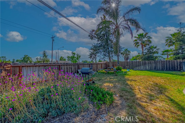 Detail Gallery Image 7 of 34 For 2415 E Childs Ave, Merced,  CA 95341 - 5 Beds | 2 Baths