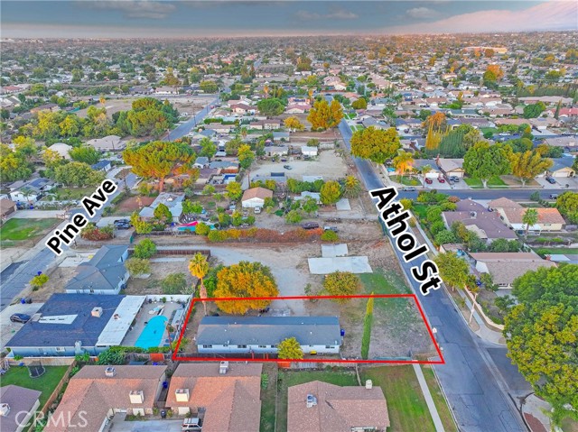 Detail Gallery Image 12 of 19 For 18264 Pine, Fontana,  CA 92335 - – Beds | – Baths