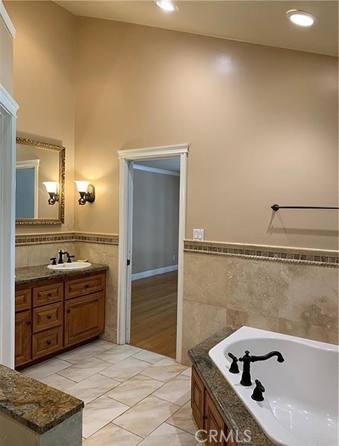 Detail Gallery Image 14 of 15 For 945 Singing Wood Dr, Arcadia,  CA 91006 - 5 Beds | 4 Baths
