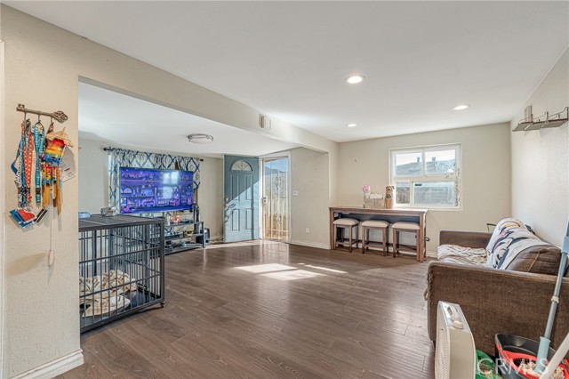 Detail Gallery Image 4 of 15 For 1291 N Almond Way, Banning,  CA 92220 - 3 Beds | 2 Baths