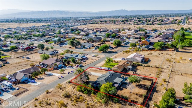 12770 5th Avenue, Victorville CA: https://media.crmls.org/medias/d90f31ba-7f8b-44d3-9338-e241340633ff.jpg