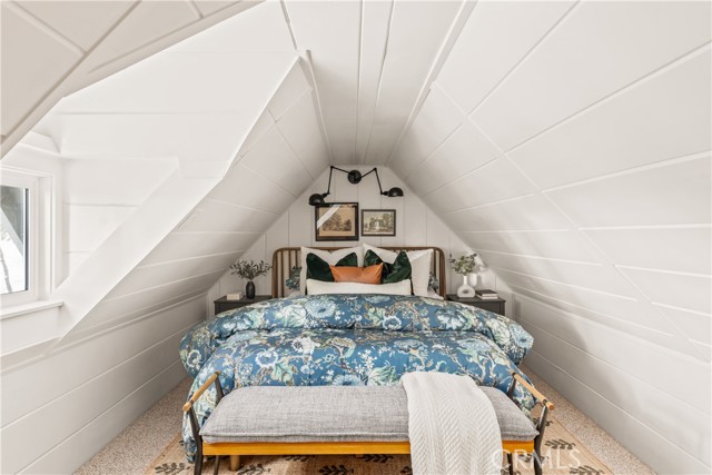 1149 Scenic Way, Rimforest CA: https://media.crmls.org/medias/d90f64e4-945e-4138-b969-b1d3bf8aadc3.jpg
