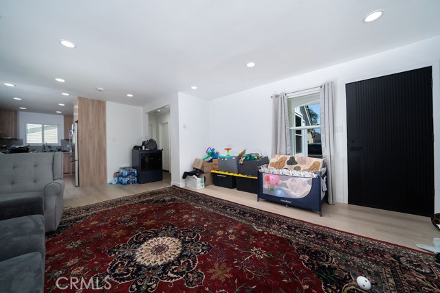 9203 Chaney Avenue, Downey CA: https://media.crmls.org/medias/d90fe323-d9b3-4a65-beab-7101990c44be.jpg