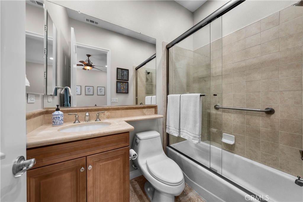 MLS #OC25223158 image #33