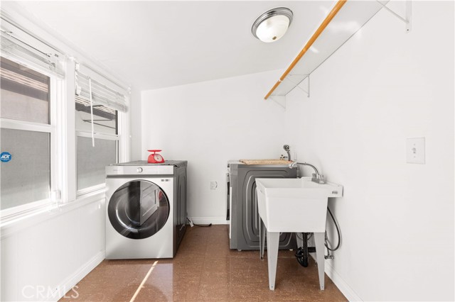 Detail Gallery Image 25 of 30 For 220 E Hellman, Monterey Park,  CA 91755 - 3 Beds | 2 Baths