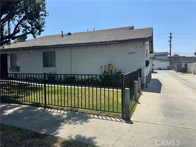 6000 Ludell Street, Bell Gardens CA: https://media.crmls.org/medias/d9114f0c-ff68-4fe2-a268-9ccd08e0f14d.jpg