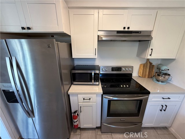 Detail Gallery Image 14 of 36 For 1107 W Memory Ln 17b,  Santa Ana,  CA 92706 - 3 Beds | 1/1 Baths