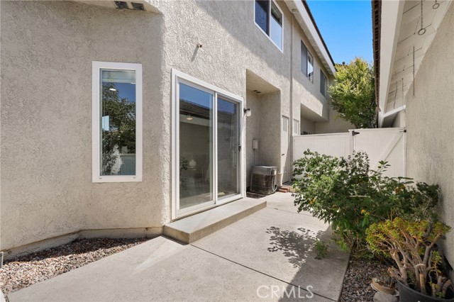 226 Greenmoor, Irvine CA: https://media.crmls.org/medias/d911aaa2-9a09-4d43-a991-76881b54c101.jpg