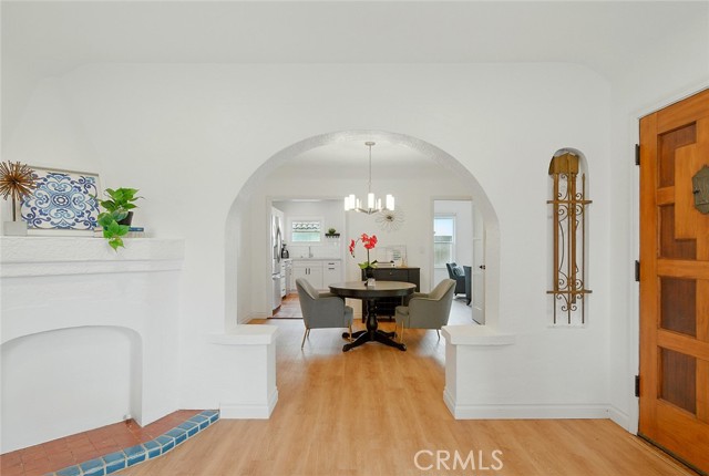 2200 Pine Avenue, Long Beach CA: https://media.crmls.org/medias/d911f961-aad1-44ae-9605-ac506814f2e0.jpg