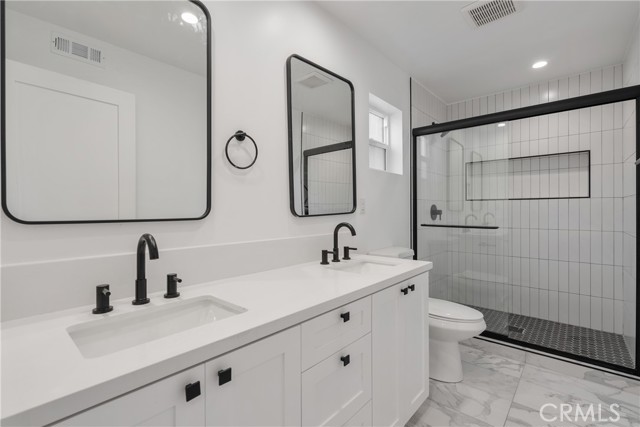 Detail Gallery Image 17 of 24 For 2338 S Cloverdale Ave, Los Angeles,  CA 90016 - 3 Beds | 2 Baths