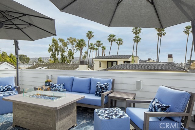 Detail Gallery Image 14 of 14 For 308 1/2 Fernleaf Ave, Corona Del Mar,  CA 92625 - 2 Beds | 2/1 Baths