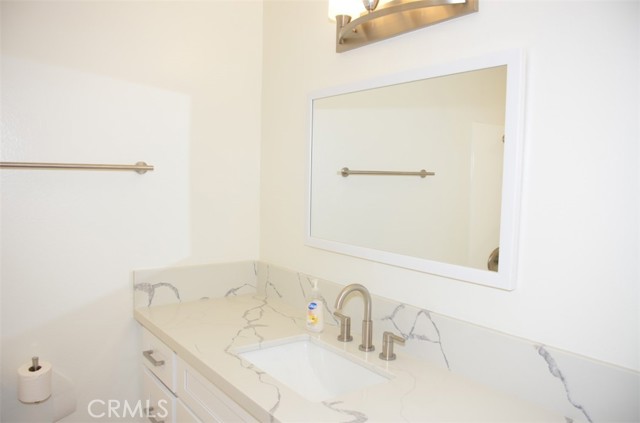 Detail Gallery Image 35 of 39 For 64 Oak Tree Lane, Irvine,  CA 92612 - 4 Beds | 2/1 Baths