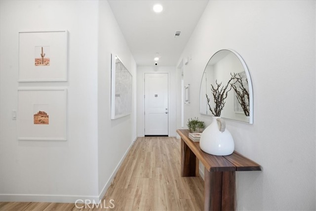 Detail Gallery Image 4 of 38 For 44246 Fleetwood Dr, Lancaster,  CA 93535 - 3 Beds | 2 Baths