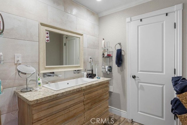 Detail Gallery Image 26 of 53 For 3410 Scenic Dr, Redding,  CA 96001 - 3 Beds | 3 Baths