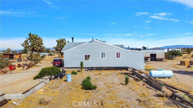 7698 Auburn Road, Adelanto, California 92301, 2 Bedrooms Bedrooms, ,1 BathroomBathrooms,Single Family Residence,For Sale,Auburn,HD23166012