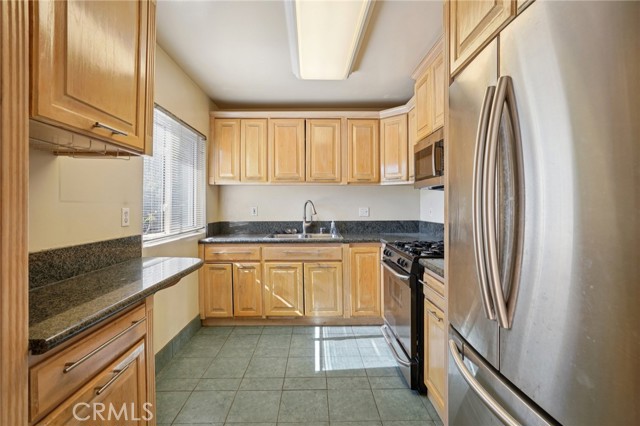 Detail Gallery Image 22 of 44 For 2305 Silver Ridge Ave, Los Angeles,  CA 90039 - 6 Beds | 6 Baths