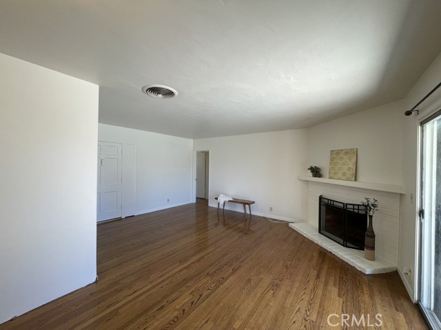 Detail Gallery Image 8 of 31 For 16506 Halsted St, Northridge,  CA 91343 - 4 Beds | 2 Baths
