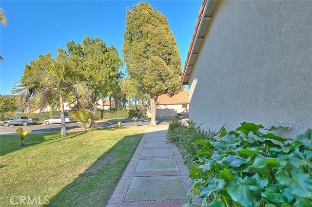 Detail Gallery Image 2 of 63 For 928 Winston Way, Corona,  CA 92881 - 4 Beds | 3 Baths